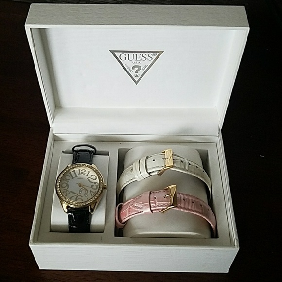 Guess Accessories - Guess Watch with Interchangeable Band